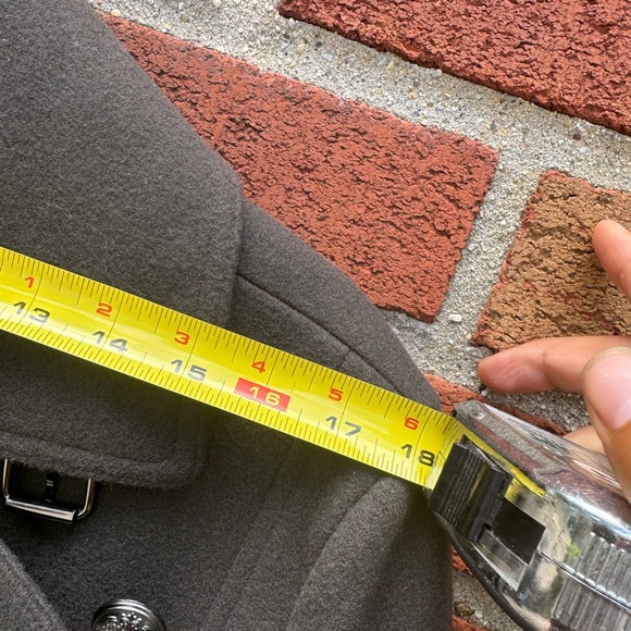 Guess long heavy overcoat in size S and black - Picture 11 of 13